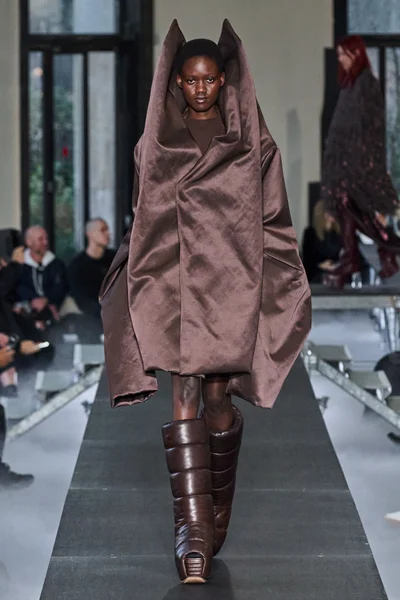 Look 23